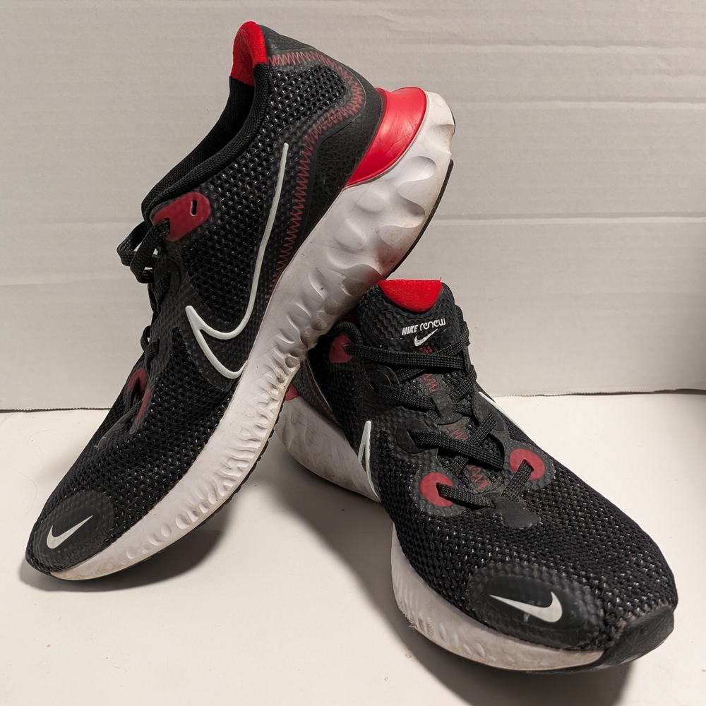 Nike Renew Run Black & Red Running Shoes